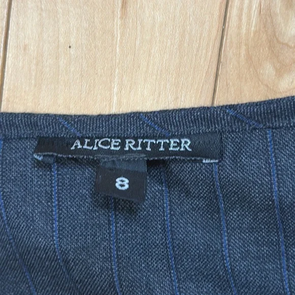 Alice Ritter Wool Pinstriped Top - Picture 5 of 11